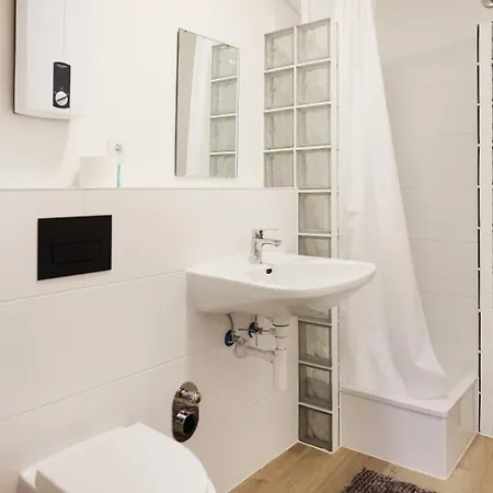 Διαμέρισμα Fuer Monteure In Oldenburg In Holstein, 1zi Apt, Zentral Όλντενμπουργκ
